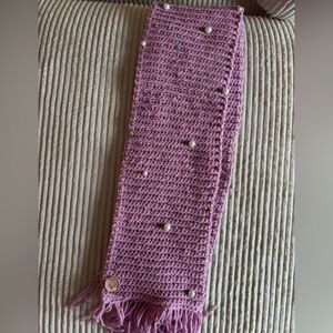 Elegant Pink Knit Scarf with Pearls